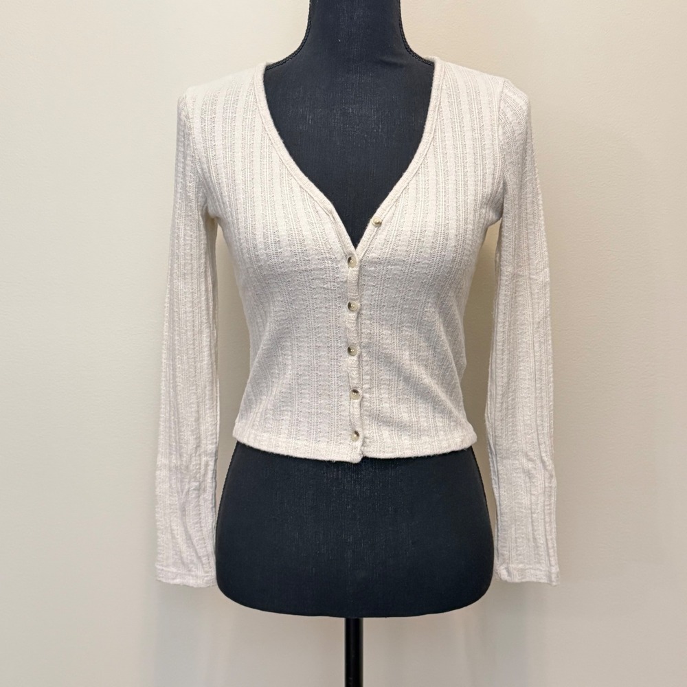 Dress Forum Cream Ribbed Knit Cropped Cardigan V-Neck Women M Y2K Button Sweater